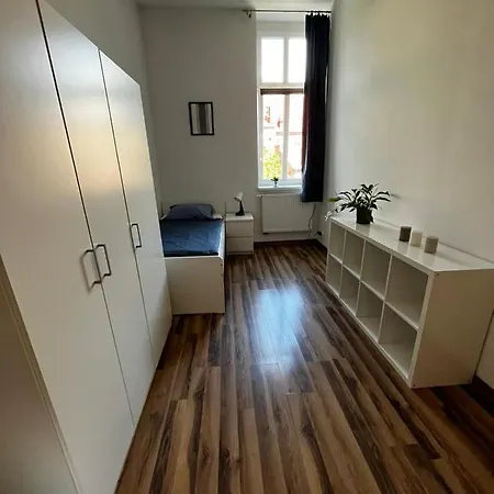 Kamienica4 *