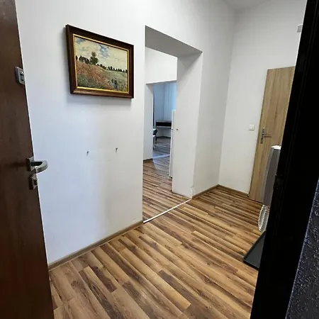 Kamienica4 Apartment *
